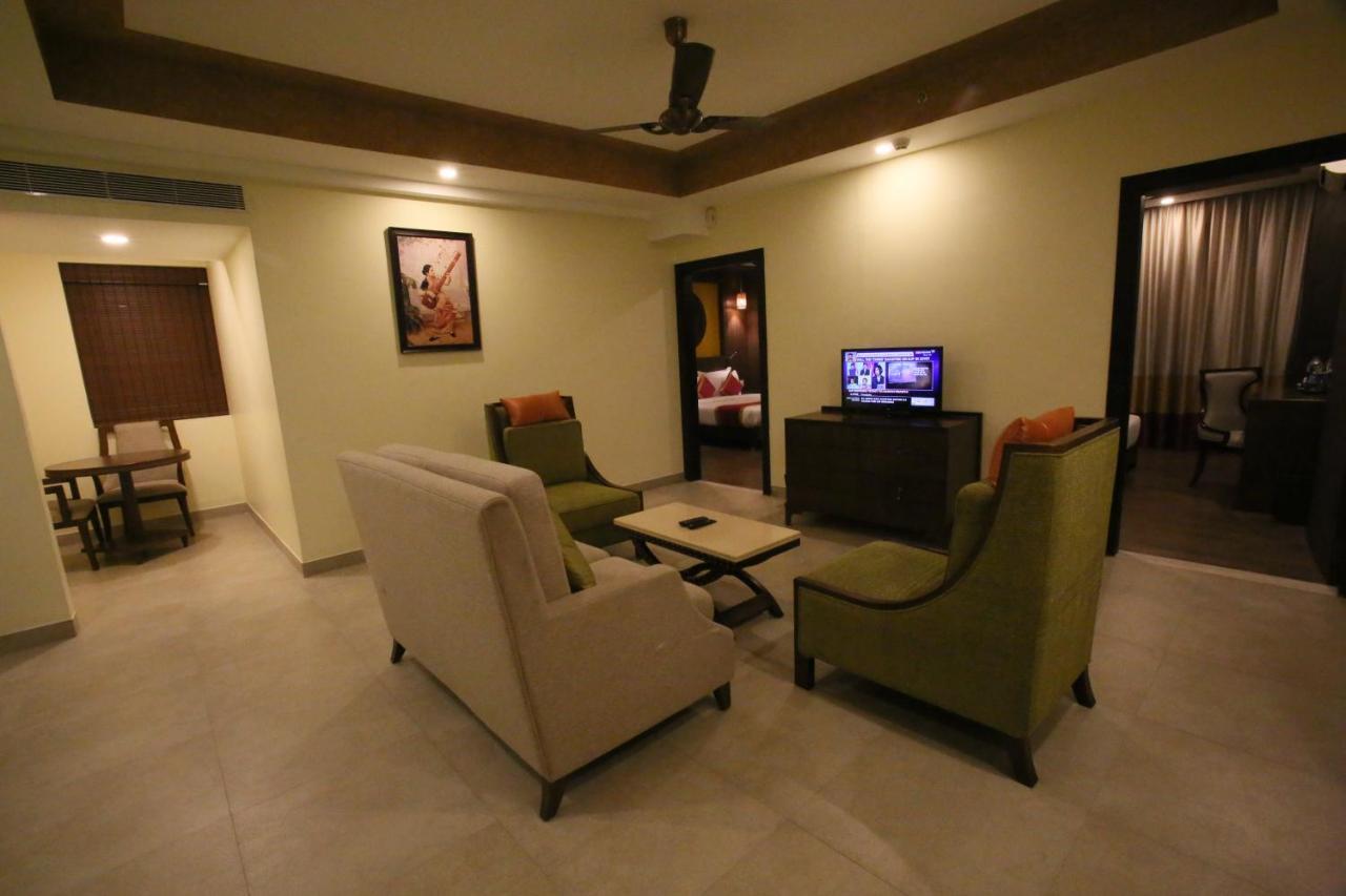 Vivin Luxury Suites Тривандрум Экстерьер фото